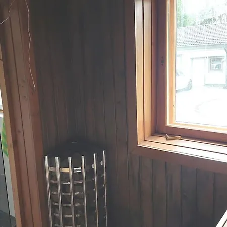 Mustalahti Huvilat *