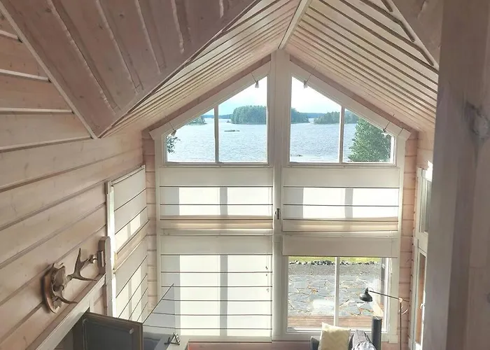 Mustalahti Villa *