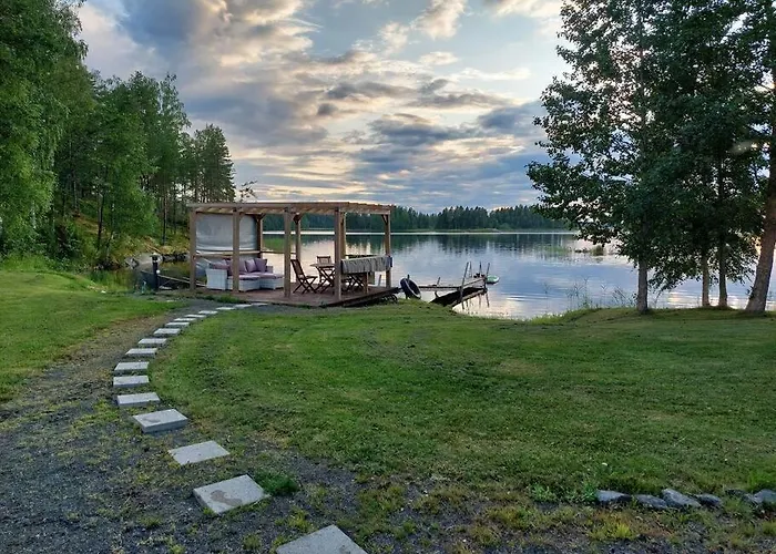Mustalahti Villa *
